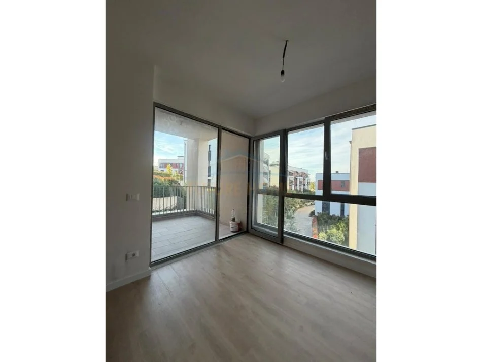 Tirane, jepet me qera apartament 2+1 Kati 1, 137 m² 1.200 € 