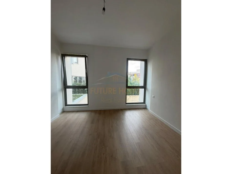 Tirane, jepet me qera apartament 2+1 Kati 1, 137 m² 1.200 € 