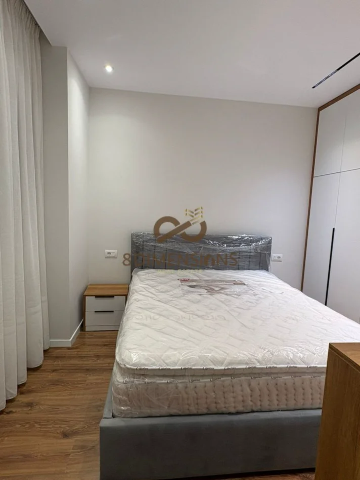 Tirane, jepet me qera apartament 1+1 Kati 1, 62 m² 600 € (laprake)  D8241A-95
