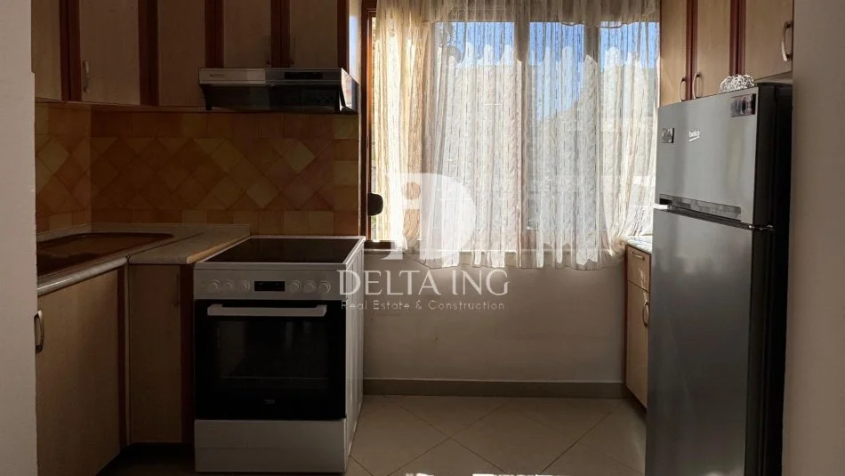 Tirane, jepet me qera apartament 1+1 Kati 3, 54 m² 500 € (Bllok)