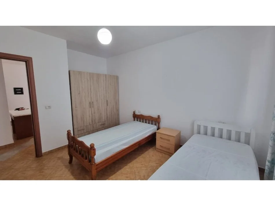 Tirane, jepet me qera 2+1 Kati 7, 113 m² 500 € (Unaza e re)