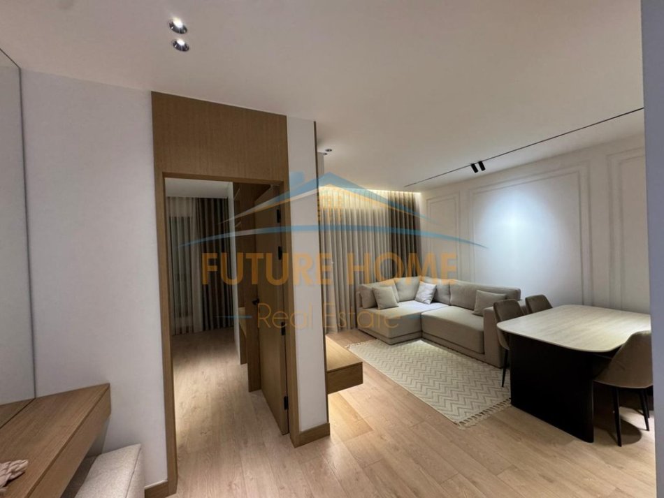 Tirane, jepet me qera apartament 1+1 Kati 5, 65 m² 100.000 € (komuna e parisit)