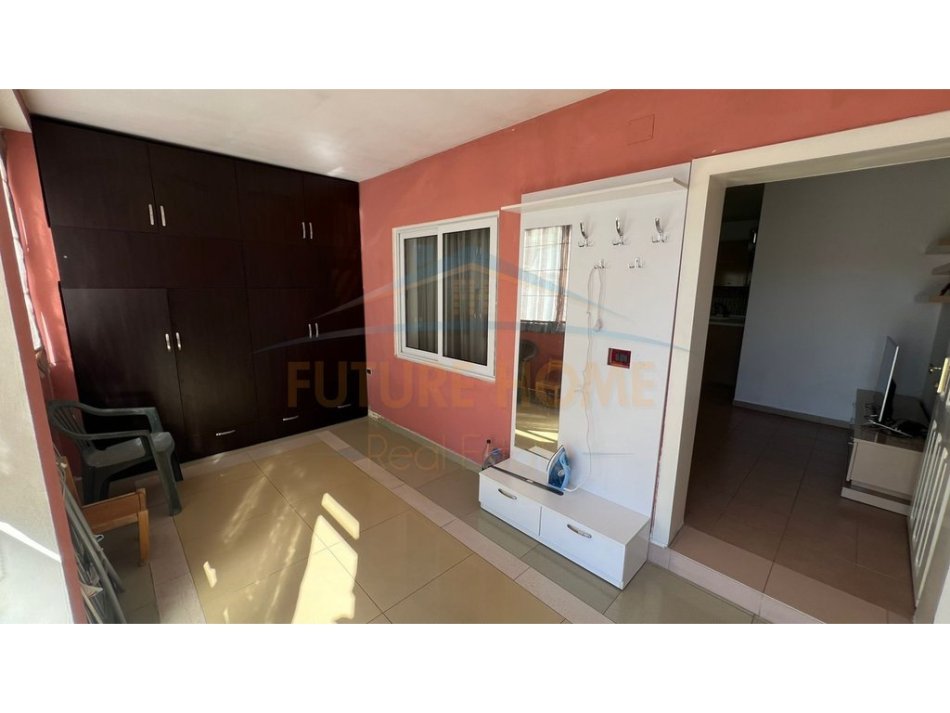Qira, Apartament 1+1, Fresk, Tiranë 450 €,OPP58762