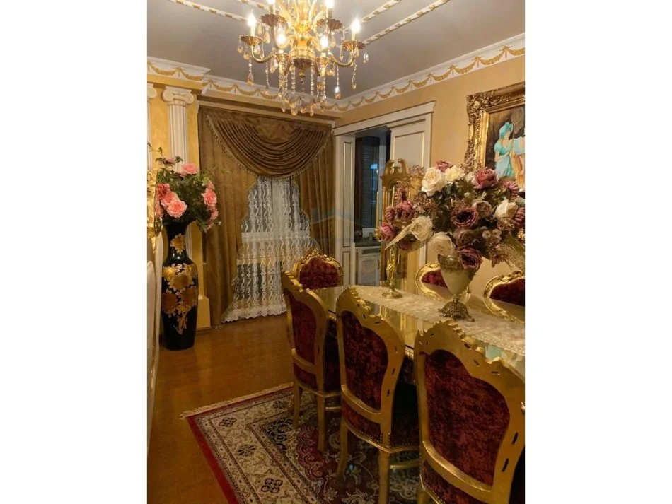 Tirane, shitet apartament 2+1 Kati 1, 117 m² 350.000 € 