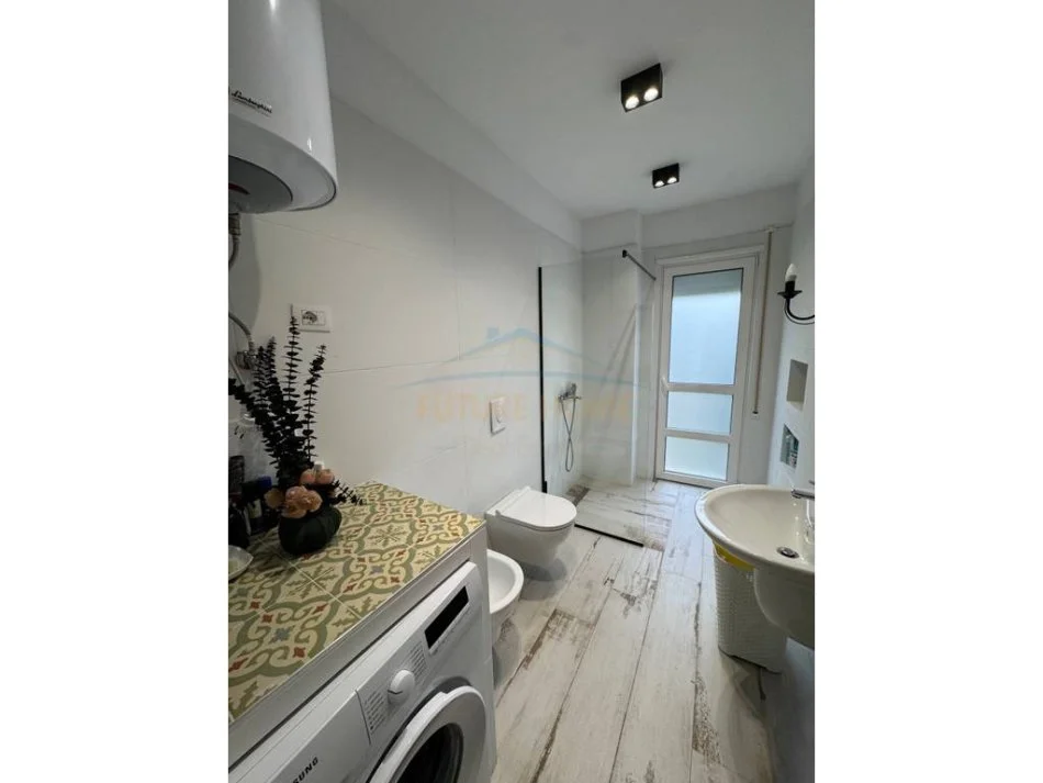 Durres, shitet apartament 2+1 Kati 0, 89 m² 320.000 €