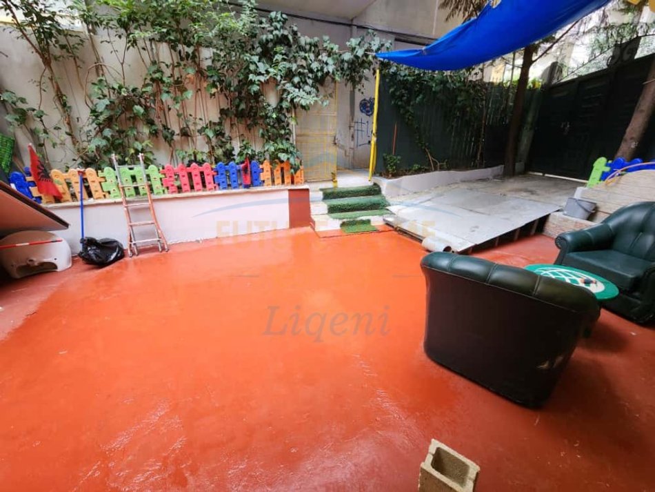 Tirane, jepet me qera apartament 1+1 Kati 0, 60 m² 400 € (Rruga Eduard Mano.)