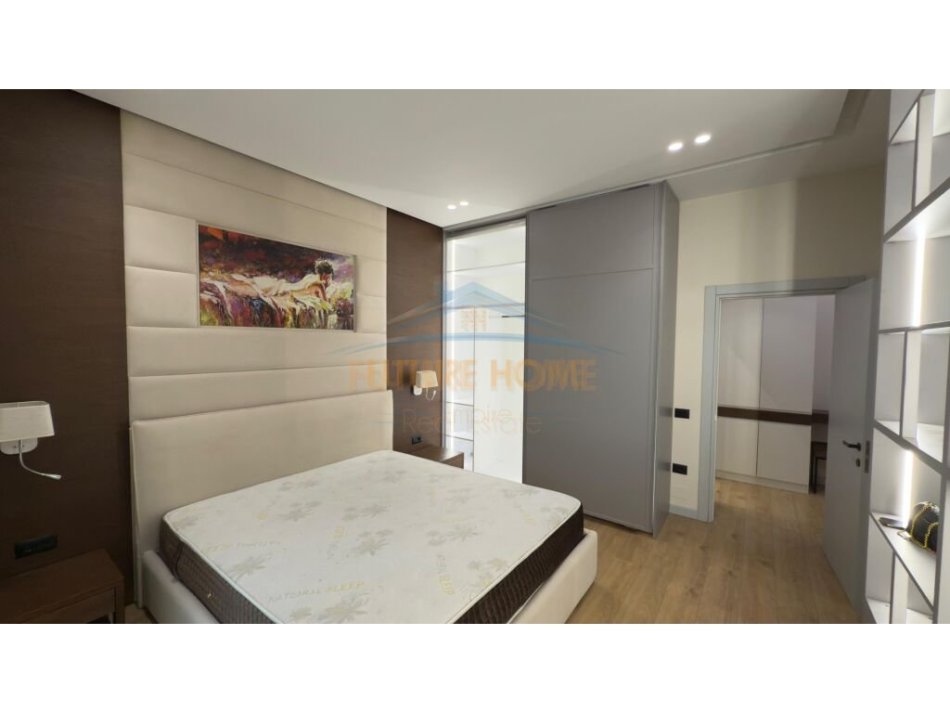 Tirane, jepet me qera apartament 1+1 Kati 8, 76 m² 880 € 