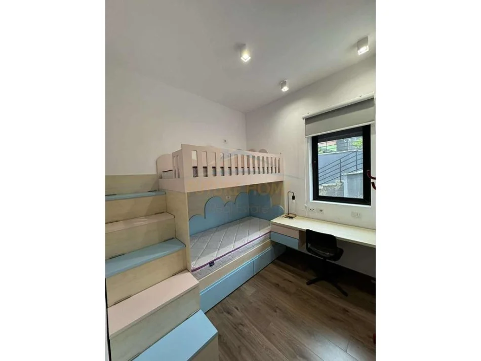 Tirane, jepet me qera apartament 2+1+Aneks+Ballkon Kati 1, 82 m² 750 € (REZIDENCA KODRA E DIELLIT II)