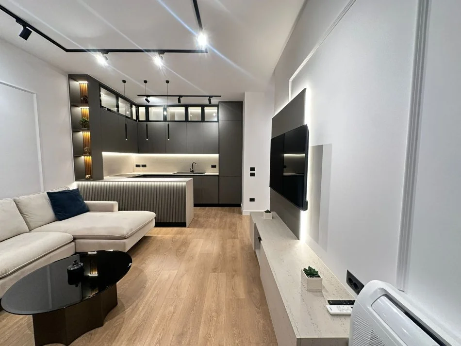 Tirane, jepet me qera apartament 2+1 , 87 m² 1.000 € (Porcelan, Rezidenca Erli)