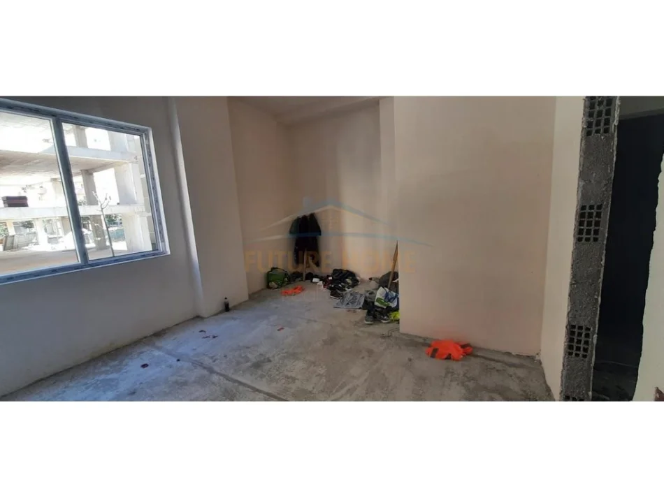 Pogradec, shitet apartament 1+1 Kati 0, 80 m² 87.700 € (Rruga Sul Starovari ,Pogradec)