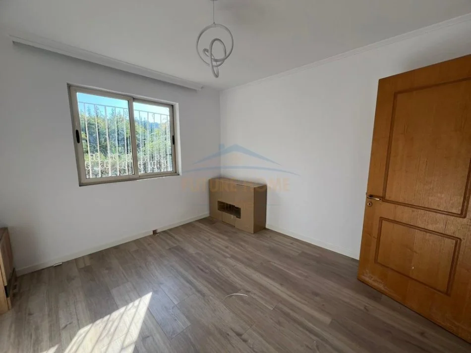 Tirane, shitet apartament 1+1 Kati 0, 59 m² 92.000 € (Rruga Irfan Tomini)