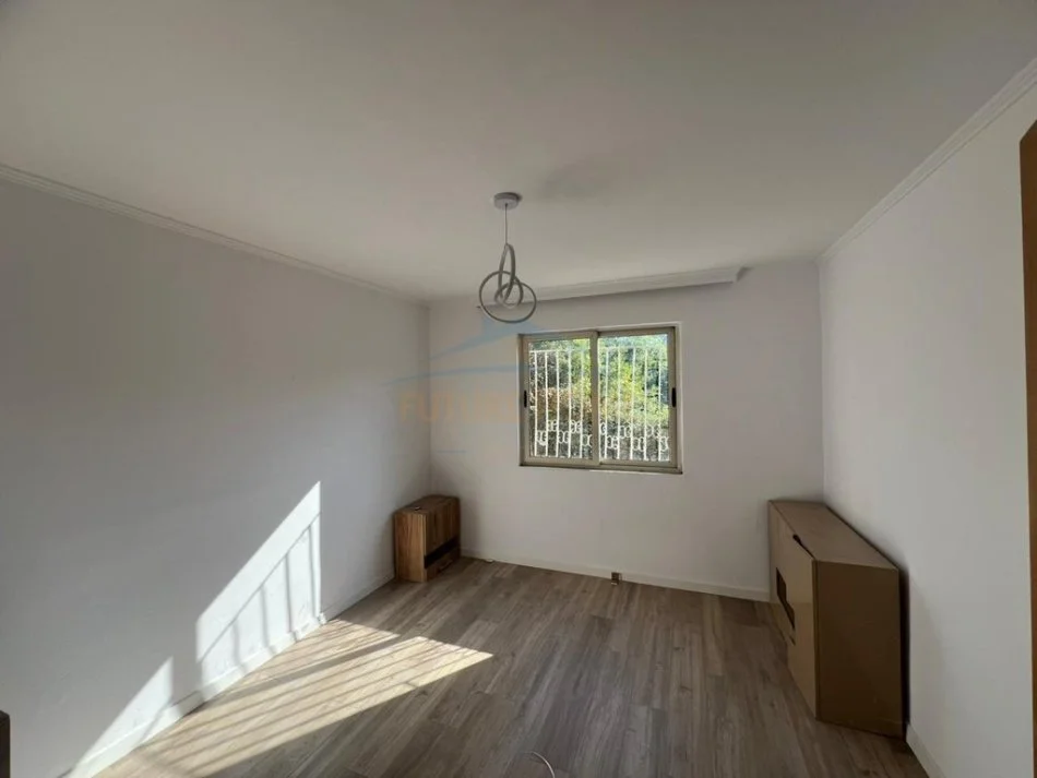 Tirane, shitet apartament 1+1 Kati 0, 59 m² 92.000 € (Rruga Irfan Tomini)