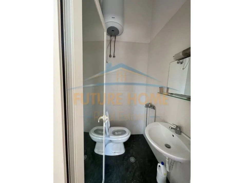 Tirane, jepet me qera ambjent biznesi Kati 0, 32 m² 650 € (Myslym Shyri)