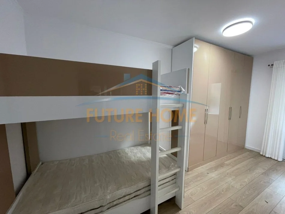 Tirane, jepet me qera apartament 2+1 Kati 2, 99 m² 800 € (pranë Rezidences 1.)