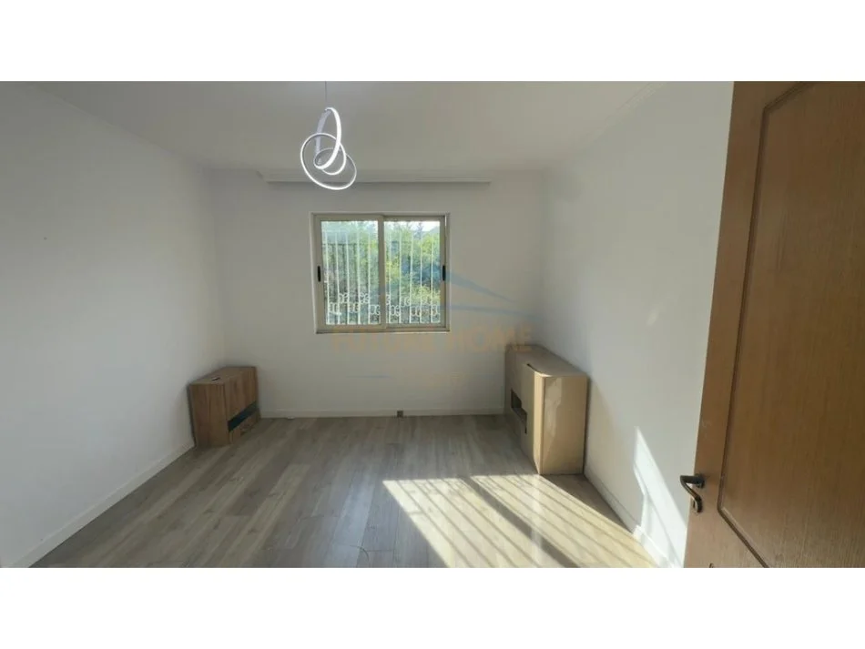 Tirane, shitet apartament 1+1 Kati 0, 59 m² 92.000 € (prane Nisherakut ne rrugen Irfan Tomini)