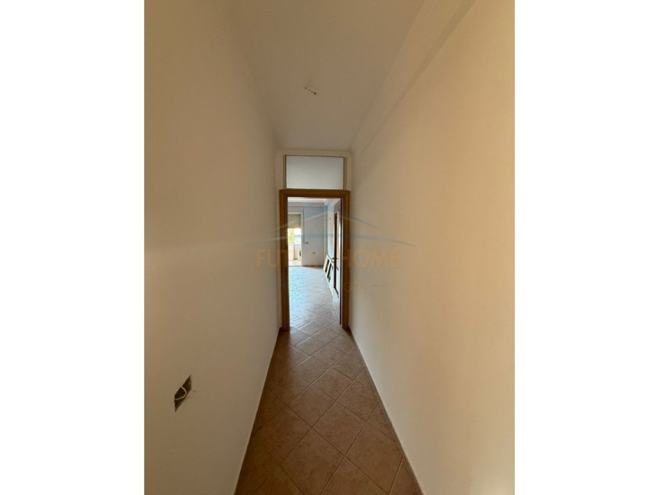 Tirane, shitet apartament 2+1 Kati 3, 99 m² 225.000 € (Liqeni i Thatë, Tiranë)