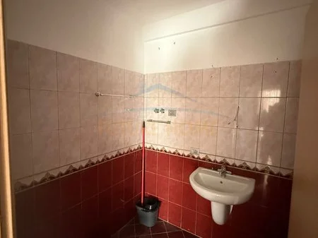 Tirane, shitet apartament 2+1 , 98 m² 225.000 € 