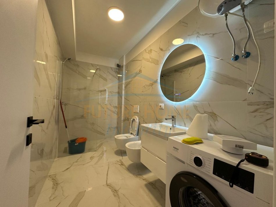 Tirane, jepet me qera apartament 2+1+Ballkon Kati 1, 150 m² 800 € (Residenca Kodra e Diellit 2, Tiranë.)