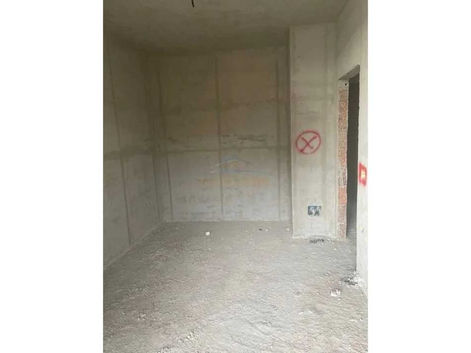 Tirane, shitet apartament 1+1+Ballkon Kati 8, 70 m² 145.000 € (Ish Parku)