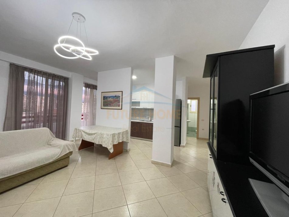 Tirane, jepet me qera apartament 2+1 Kati 6, 115 m² 600 € (Rruga Kongresi i Manastirit, pranë Pediatrisë)