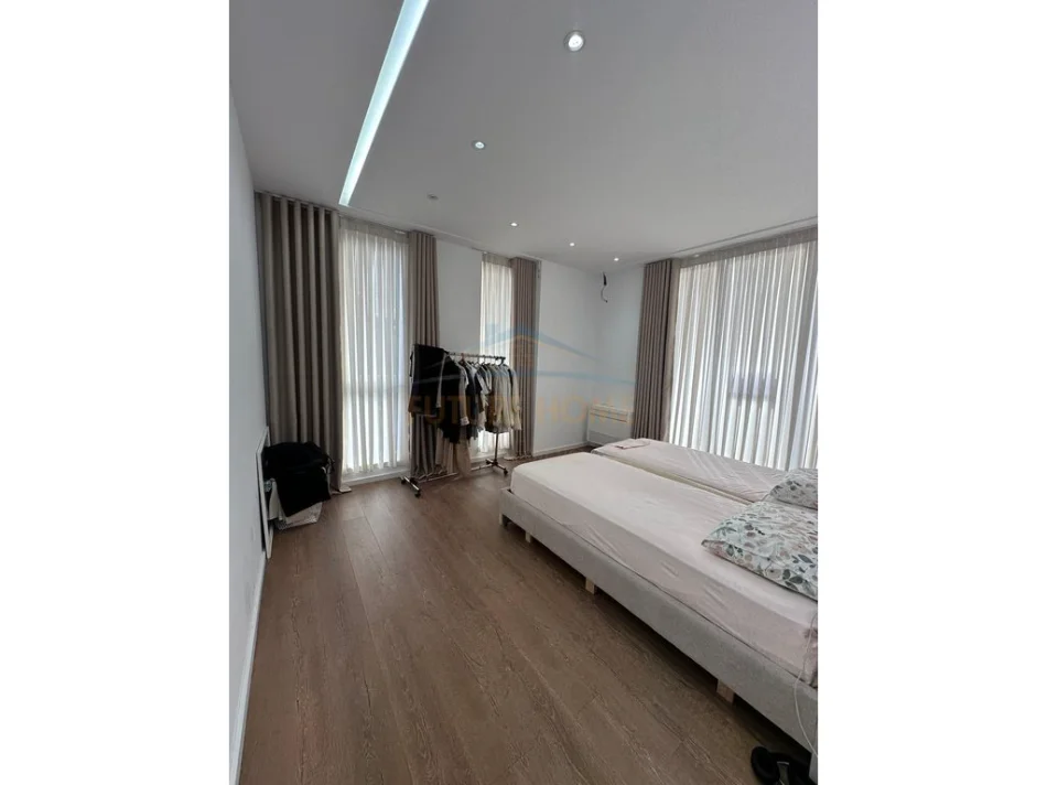 Tirane, shitet apartament 3+1+Ballkon Kati 3, 150 m² 350.000 € (AVID Residence (Usluga), Jordan Misja)