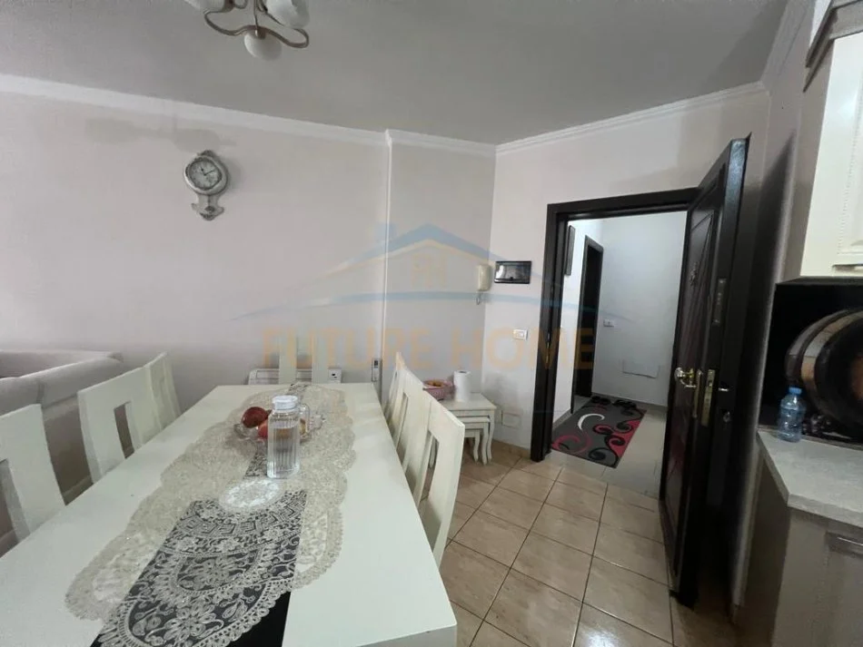 Tirane, shitet apartament 2+1+Ballkon Kati 5, 104 m² 125.000 € (Misto Mame)
