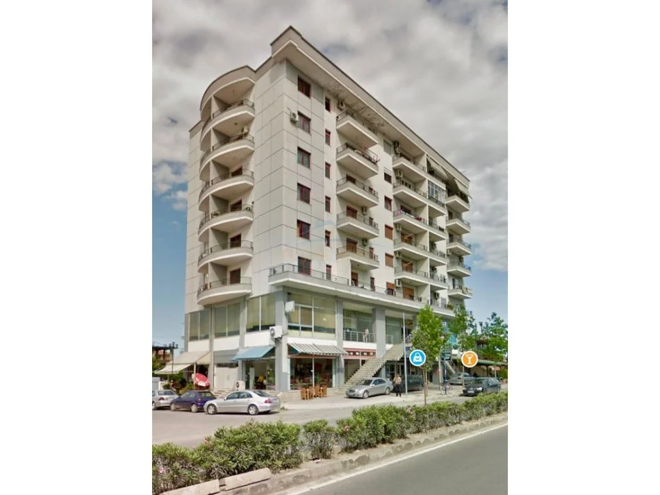 Tirane, shitet apartament 2+1+Ballkon Kati 4, 125 m² 113.000 € (Kamez)