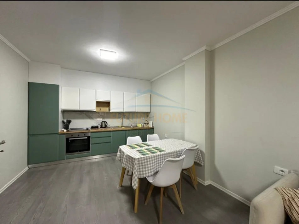 Tirane, jepet me qera apartament 1+1 Kati 1, 75 m² 500 € (5 Maj)