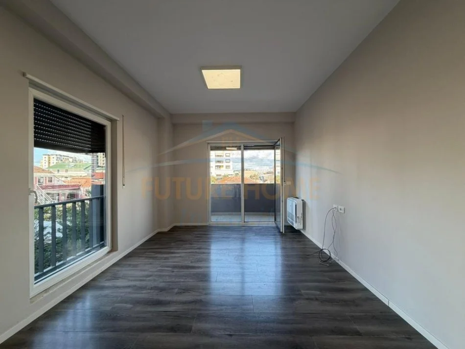 Tirane, shitet apartament 2+1+Ballkon Kati 1, 87 m² 210.000 € (Jordan Misja, Quartum Residence)