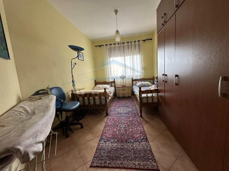 Tirane, shitet apartament 2+1+Ballkon Kati 1, 94 m² 135.000 € (Misto Mame)