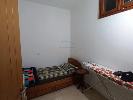 Vlore, jepet me qera apartament 2+1 Kati 1, 64 m² 300 € 