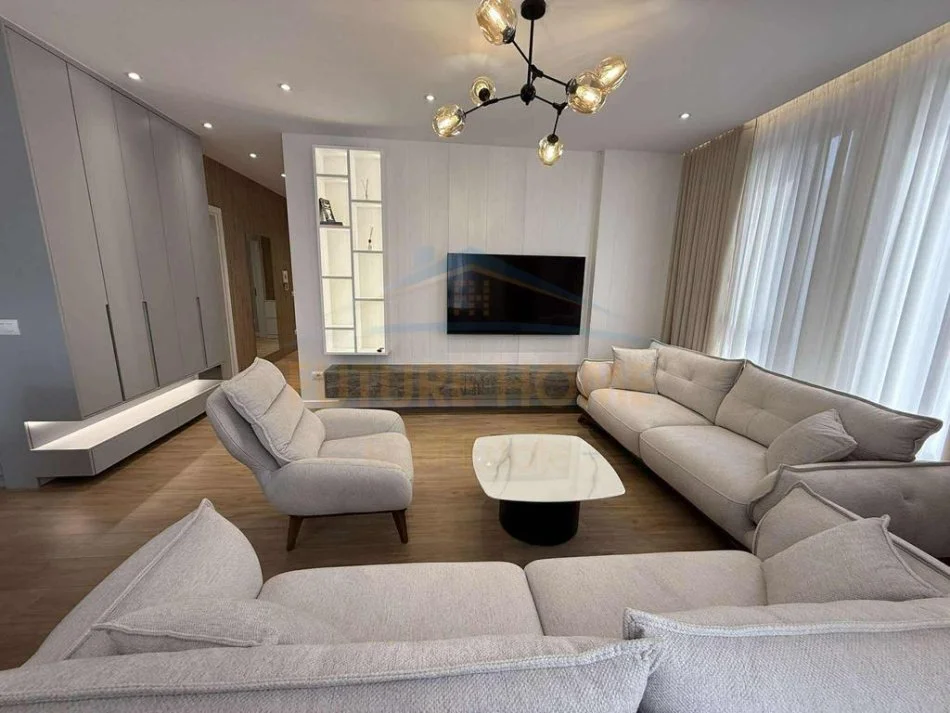 jepet me qera apartament 2+1+2+ Post Parkimi 900