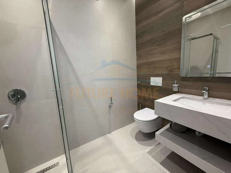 Tirane, jepet me qera apartament 2+1+Ballkon+Post Parkimi  Kati 3, 110 m² 900 € (BULEVARDI RI)   UNA59342