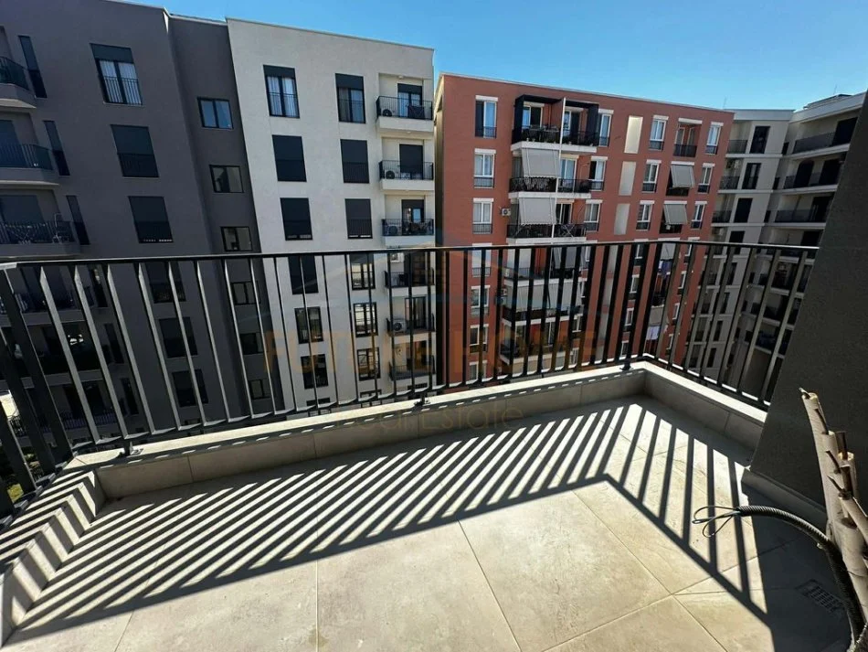 Tirane, shitet apartament 2+1+ Post Parkimi+Ballkon Kati 7, 88 m² 149.000 € (Unaza e Re, Jolla 2)