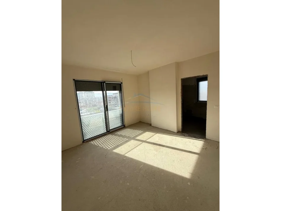 Tirane, shitet apartament 2+1+Ballkon Kati 4, 113 m² 215.000 € (Parallel Living, Don Bosko)