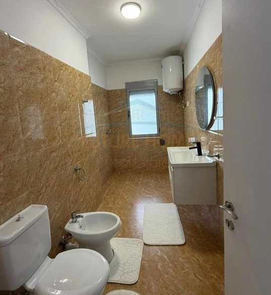 Tirane, shitet apartament 2+1 Kati 5, 101 m² 168.000 € (Pranë Pallatit Eja Studio)