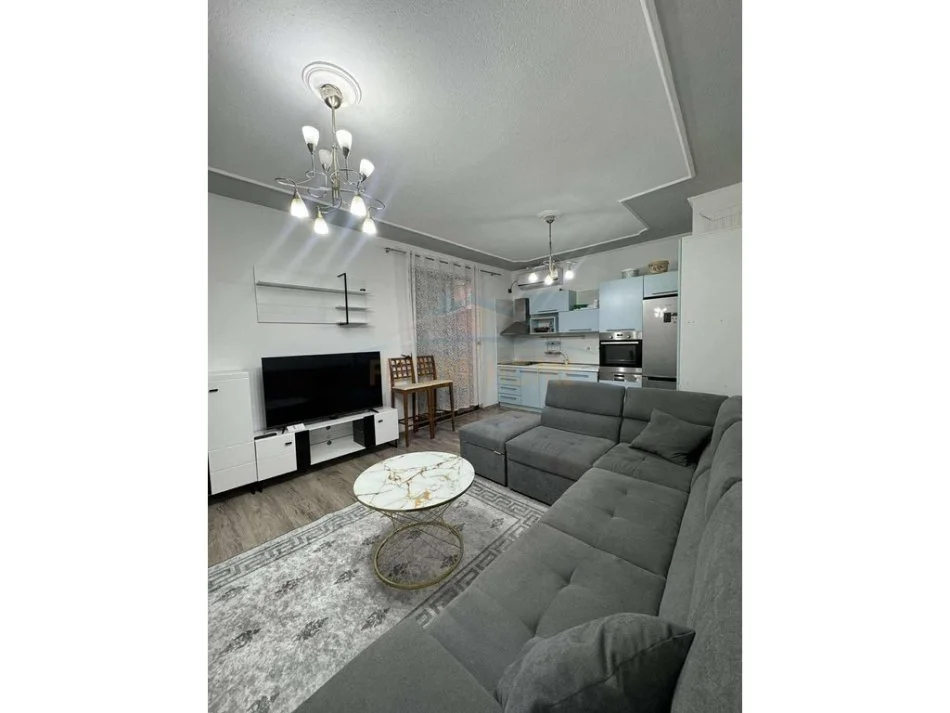 Tirane, jepet me qera apartament 2+1 , 75 m² 550 € (Bulevardi i Ri, Tiranë)