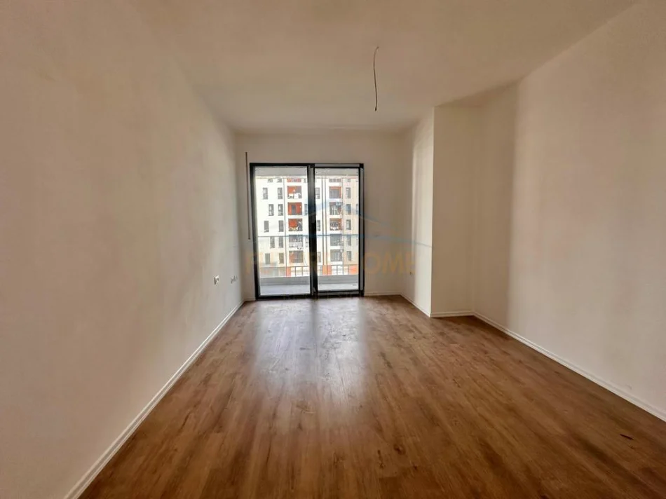 Tirane, shitet apartament 2+1+Ballkon Kati 5, 104 m² 187.000 € (Parallel Living, Don Bosko)