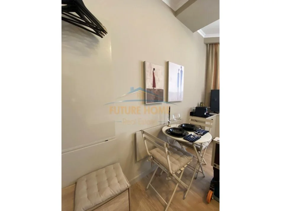 GARSONIERE PER SHITJE , KOMUNA E PARISIT