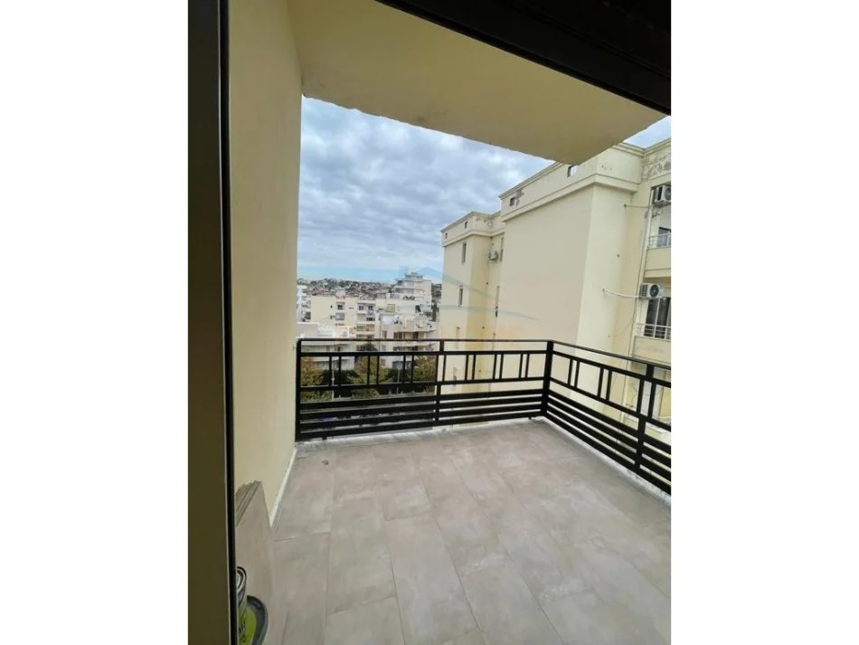 Durres, shitet apartament 2+1+Ballkon Kati 6, 110 m² 150.000 € 