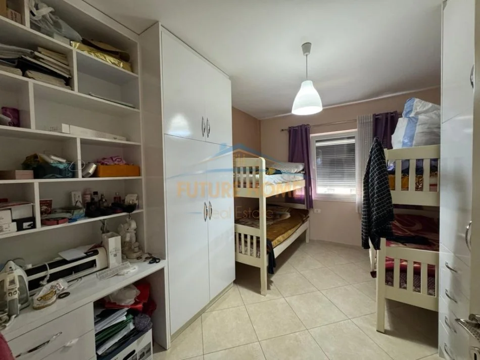 Tirane, jepet me qera apartament 2+1 Kati 2, 100 m² 499 € (LONI LIGORI)
