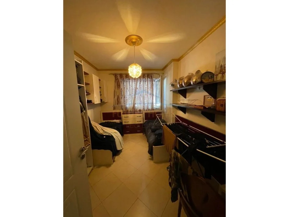 Tirane, shitet apartament 2+1+Ballkon Kati 5, 98 m² 155.000 € (Unaza e Re)
