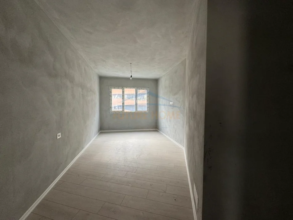 Tirane, shitet apartament 2+1+Aneks+Ballkon Kati 5, 125 m² 212.000 € (RIVER REZIDENCE UNAZA E RE)