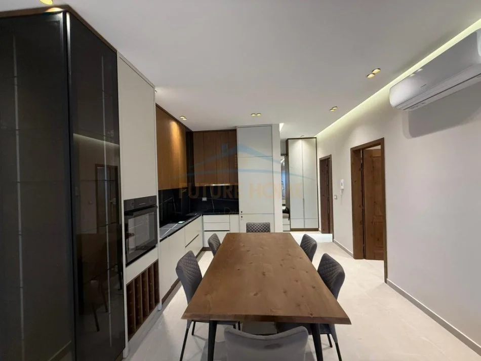 Shitet, Apartament 2+1, Rezidenca White Tower, Mali i Robit 203,000 €