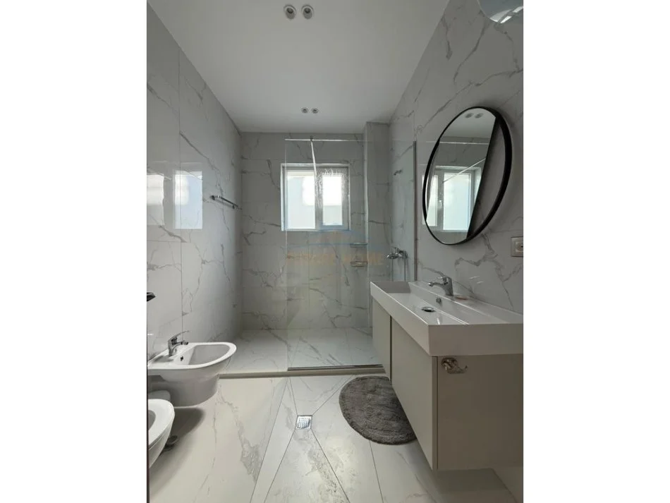 Shitet, Apartament 2+1, Rezidenca White Tower, Mali i Robit 203,000 €