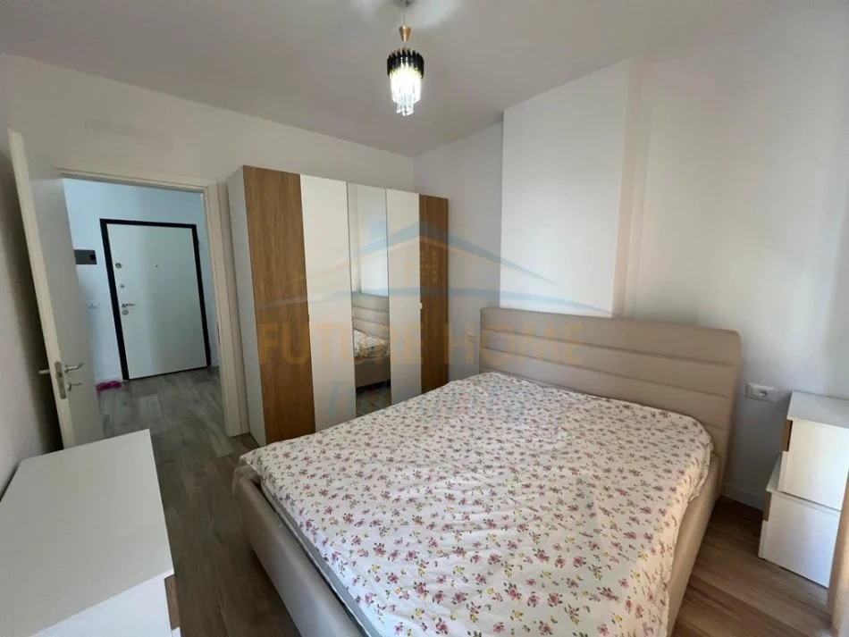 Tirane, jepet me qera apartament 1+1+Ballkon Kati 2, 52 m² 400 € 