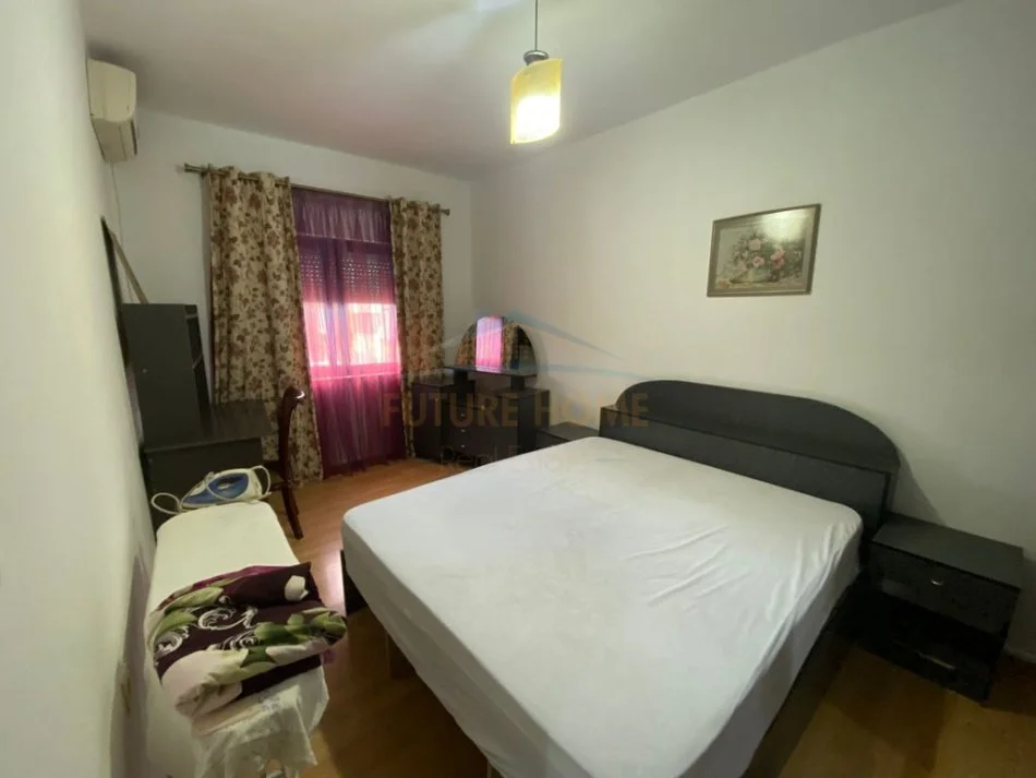 Tirane, jepet me qera apartament 2+1+Ballkon Kati 5, 71 m² 500 € (Don Bosko)
