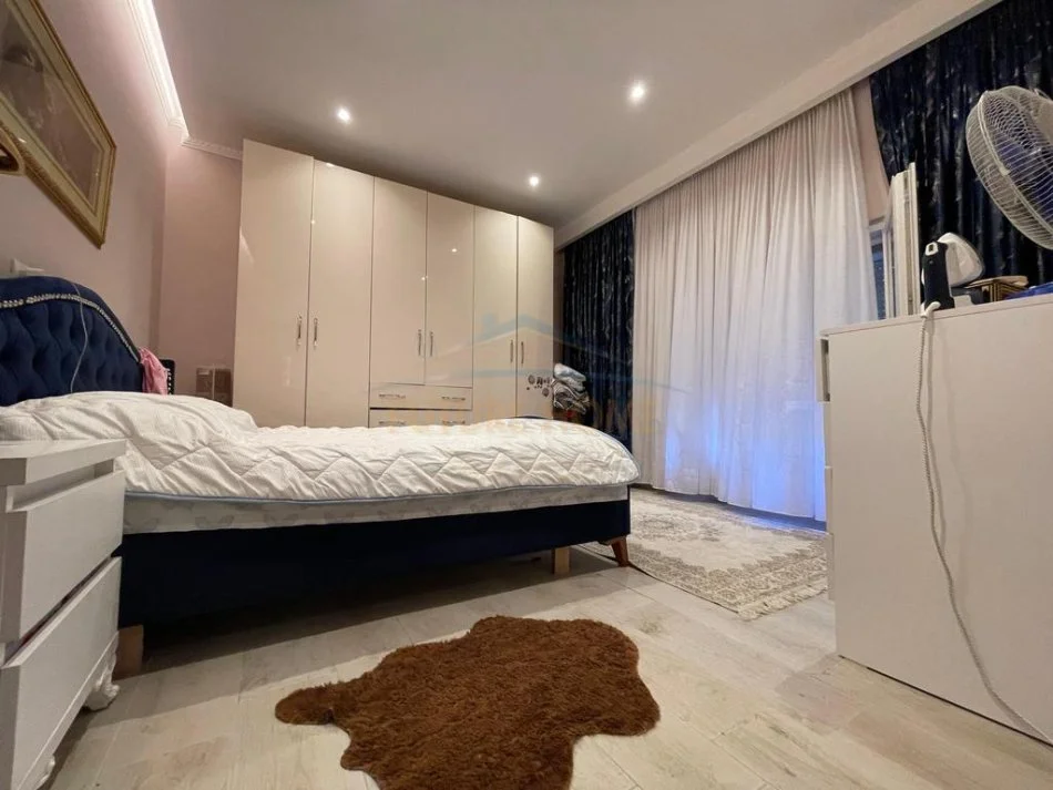 Tirane, shitet apartament 2+1+Ballkon Kati 1, 184 m² 245.000 € (VASIL SHANTO)