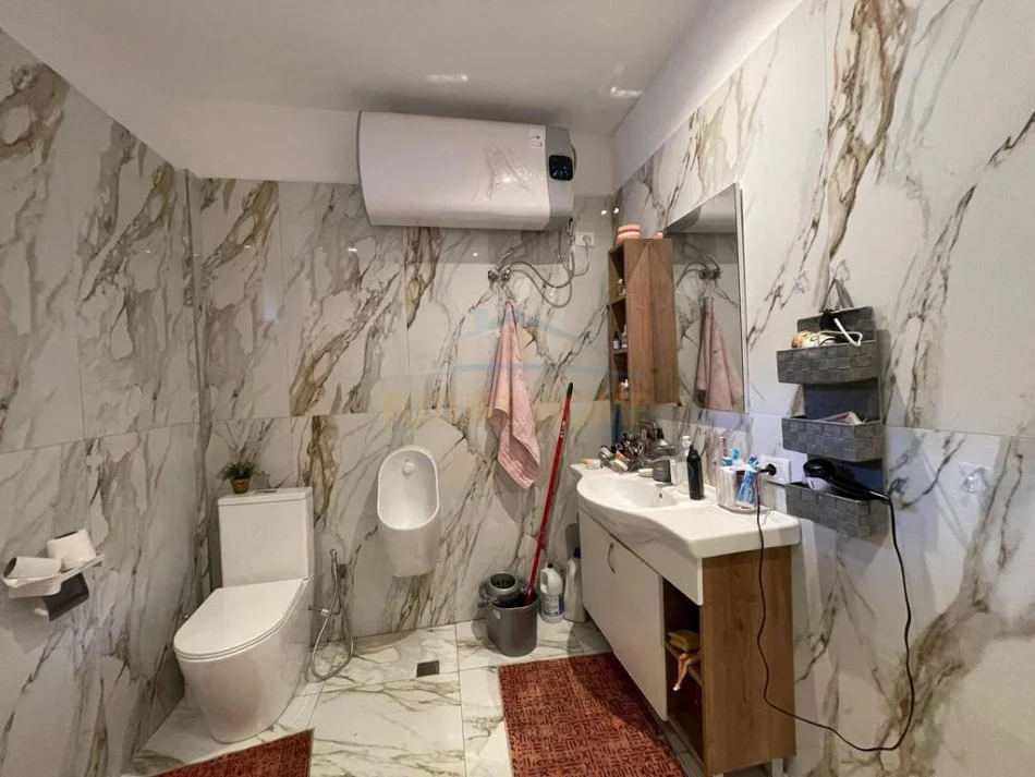 Tirane, shitet shtepi 1 Katshe Kati 1, 185 m² 245.000 € (Vasil Shanto)