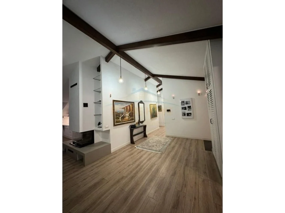 Tirane, shitet apartament 3+1+Ballkon Kati 3, 113 m² (TEG)